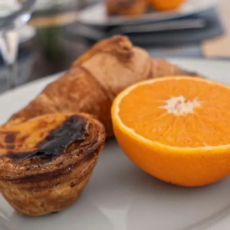 아파트 Coastal Charm