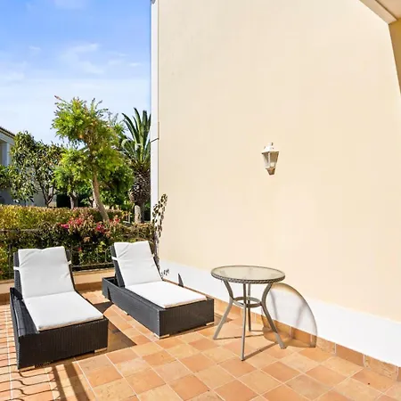 Coastal Charm Apartamento *