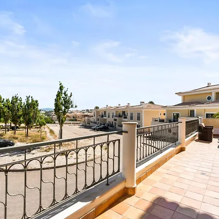 Coastal Charm Apartamento *