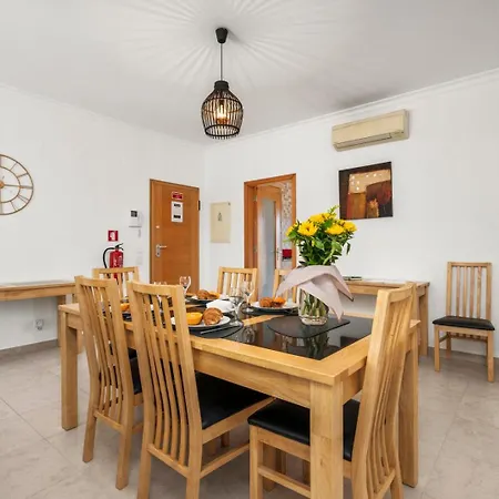 Coastal Charm Apartamento *