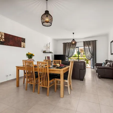 Apartment Coastal Charm Lagos