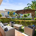 Apartman Coastal Charm *